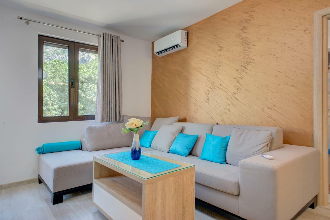 Apartment Medusa Risan Exterior foto